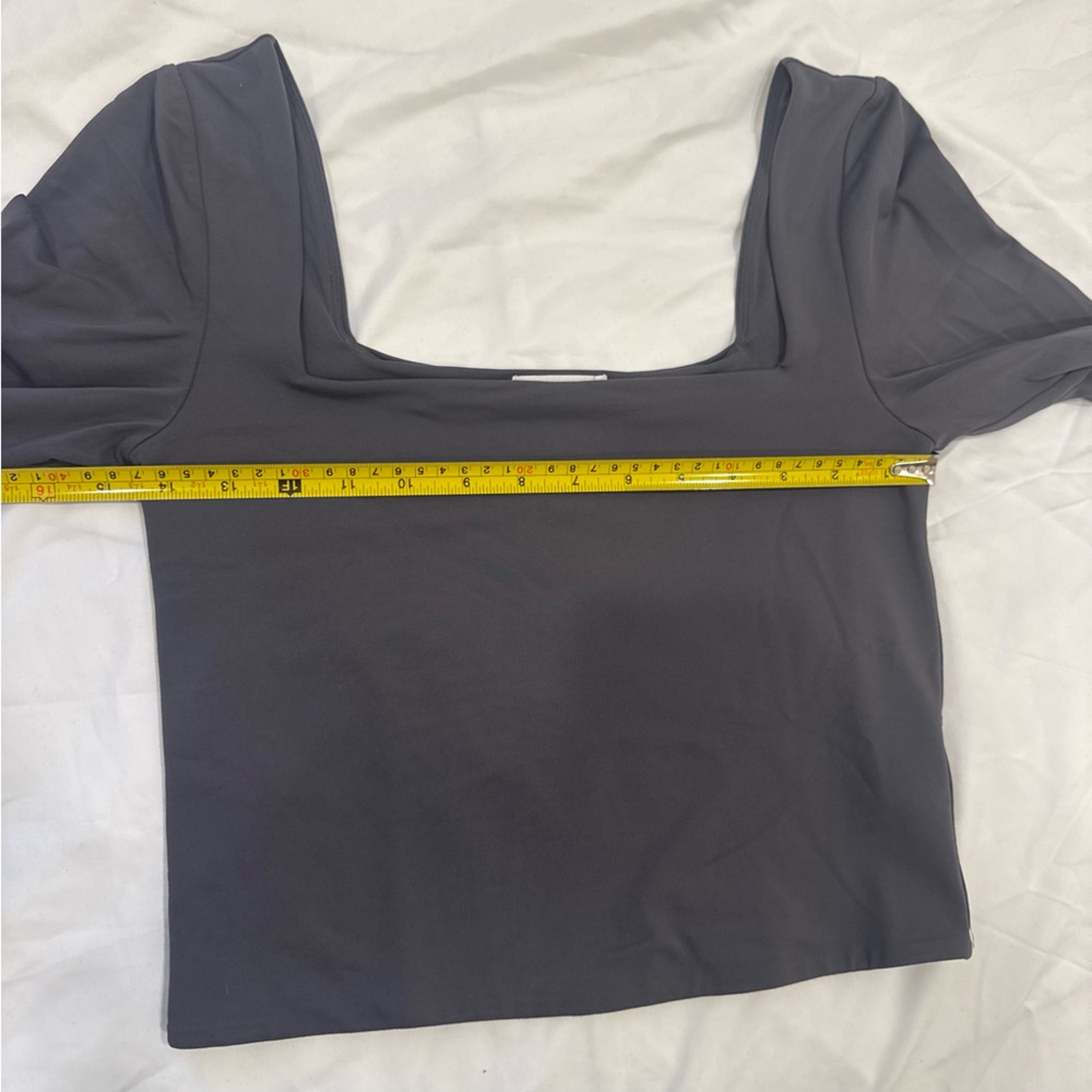 Babaton Contour Square Neck Long Sleeve Crop Top Gray Large Minimalist Clean - Picture 9 of 9